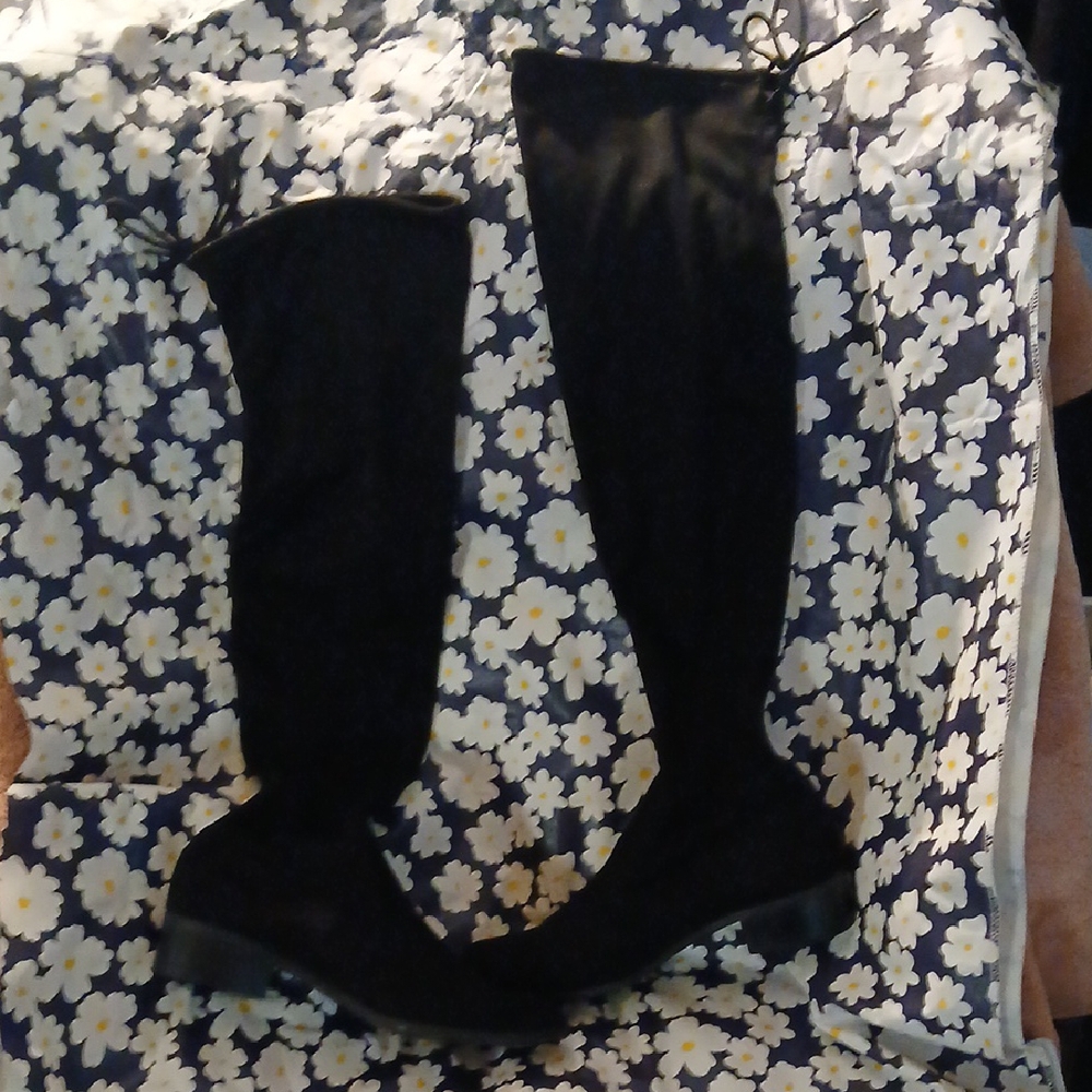 Chic Black Over the Knee Women's Boots